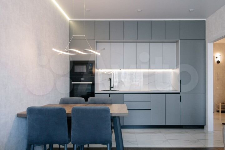 2-к. квартира, 47 м², 1/4 эт.