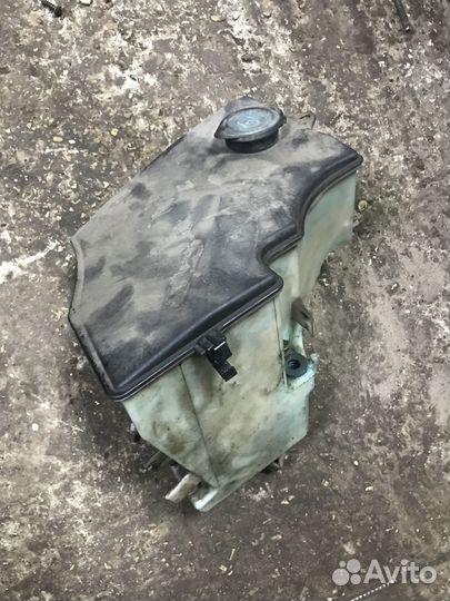 Бачок омывателя BMW X3 Е83