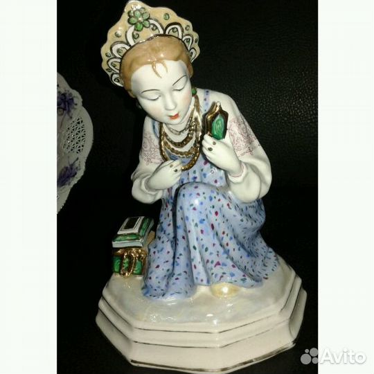 Фарфоровая статуэтка дулево 