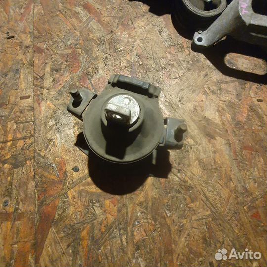 Хонда аккорд 7 прдушка двигателя задняя