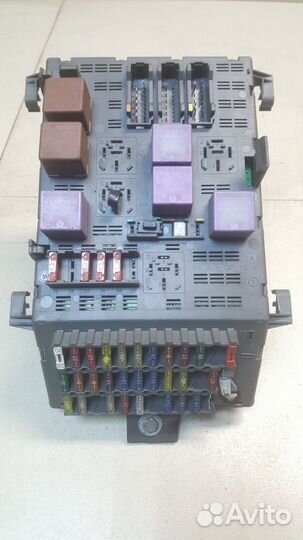 Блок предохранителей салонный Renault Laguna
