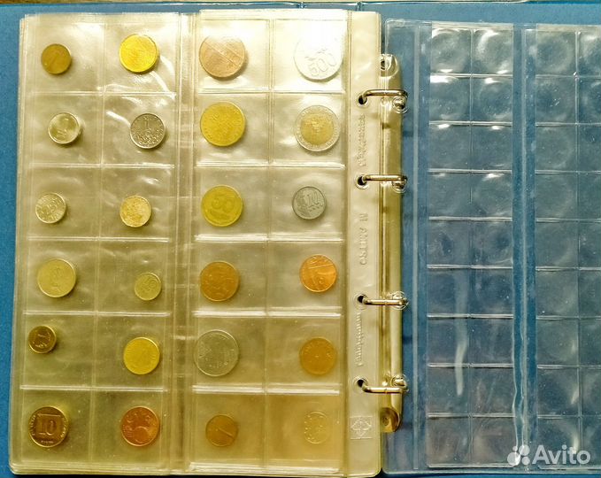 Альбом с монетами (24шт)