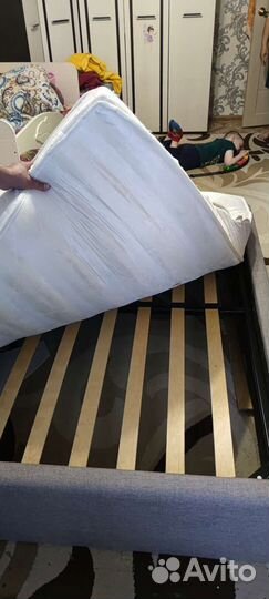 Кровать двухспальная с матрасом бу 175*220