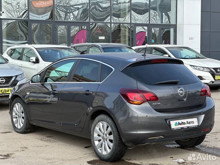 Opel Astra 1.6 AT, 2011, 160 000 км