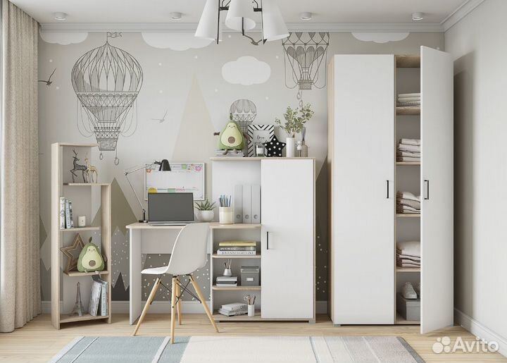 Стол письменный в детскую