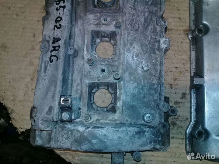 Крышка клапанная двс 1.8 Volkswagen Passat B5