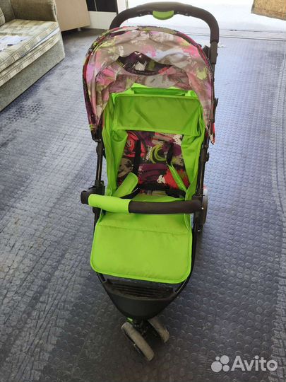 Прогулочная коляска