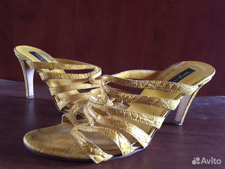 Винтажные босоножки Sergio Rossi 2 пары
