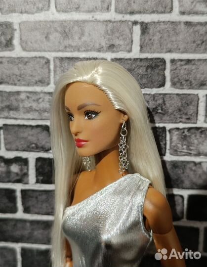 Голова Barbie Айрис Апфель #1