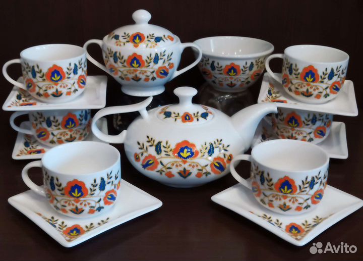 Чайный сервиз с ручной росписью