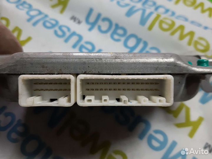 Блок управления раздаткой Mitsubishi Pajero 4