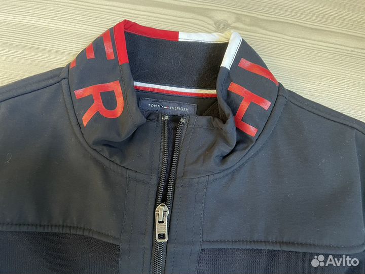 Tommy hilfiger куртка для мальчика. р 152