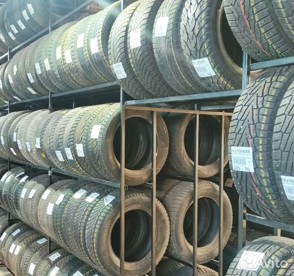 Hankook Winter I'Cept IZ2 215/55 R17 94W