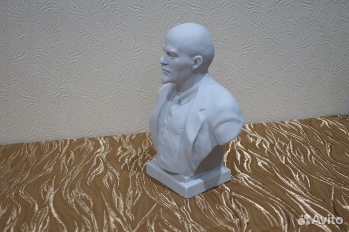 Статуэтка.Бюст В.И.Ленина. лфз