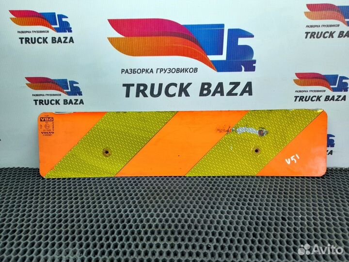 Отражатель на крыло левый