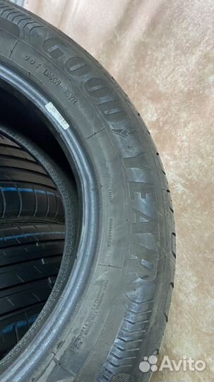 Goodyear EfficientGrip Performance 205/60 R16 92V