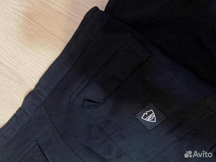 Боюки питерский щит