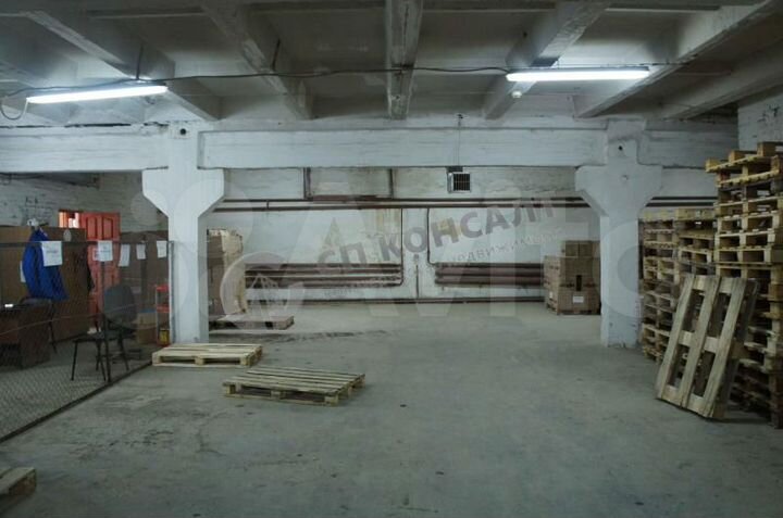 Производственное помещение, 900 м²