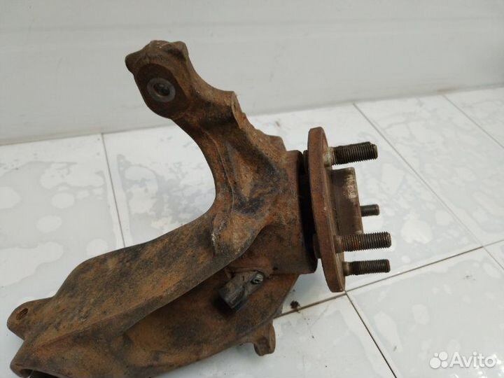 Кулак поворотный передний левый Ford Focus 3 iqdb