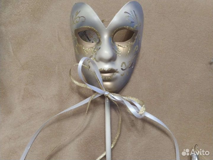 Венецианская маска