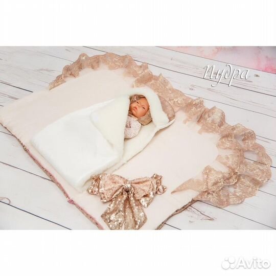 Конверт на выписку зимний Пайетки золотой