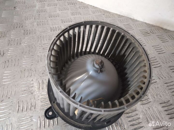 Моторчик печки Suzuki SX4