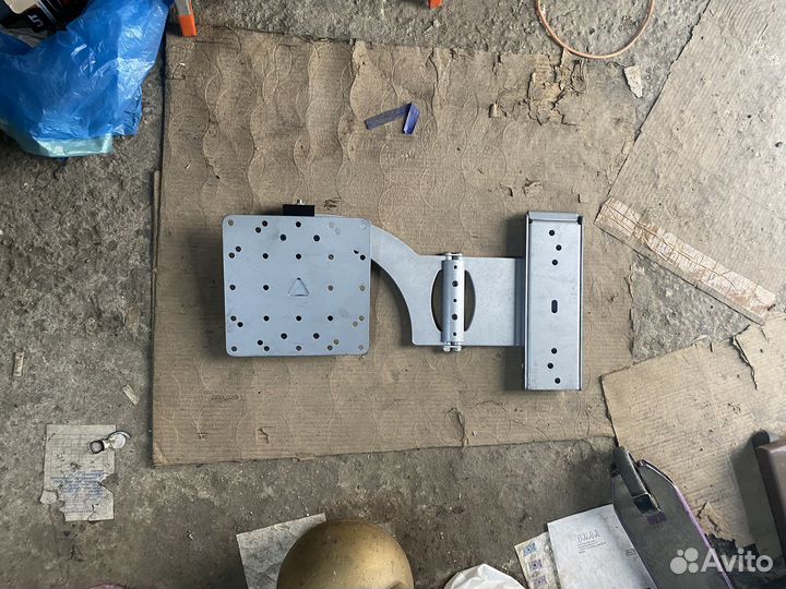 Кронштейн для телевизора Sanus vm400 Silver