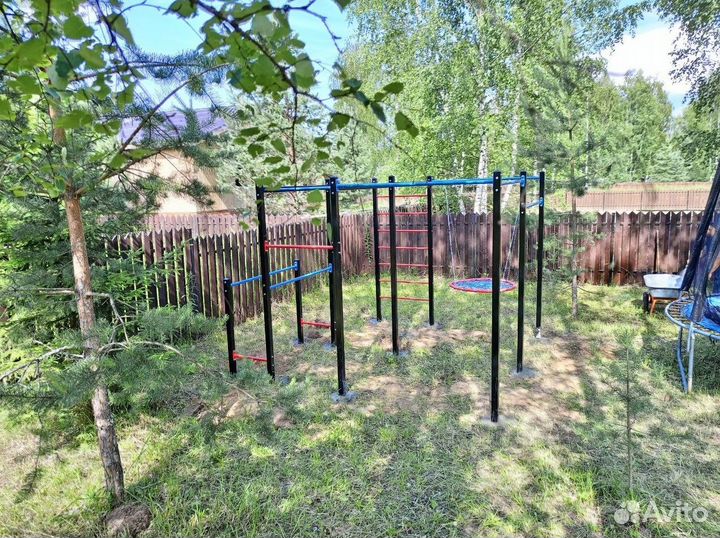 Спортивная площадка воркаут комплекс