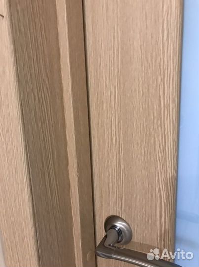 Дверь межкомнатная со стеклом