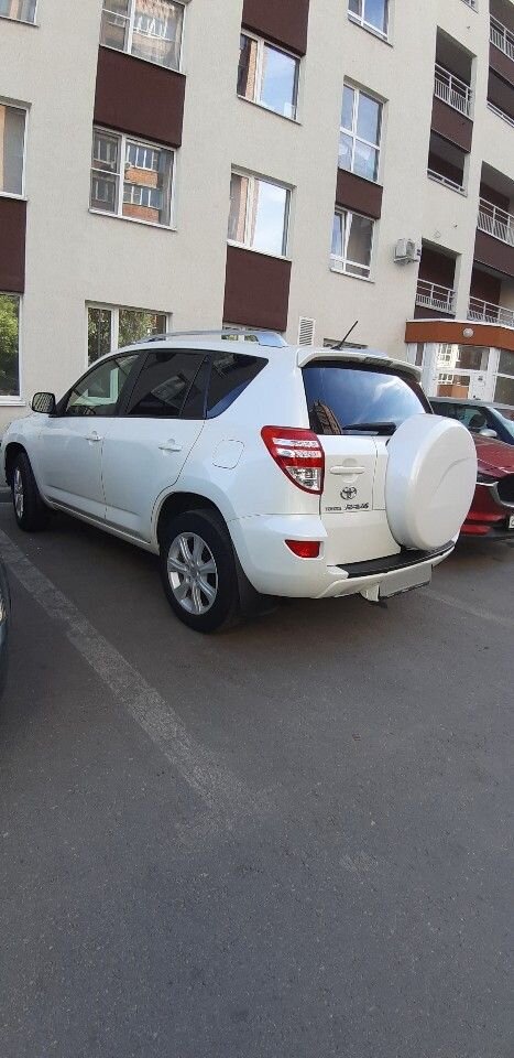 Toyota RAV4: фото владельца