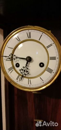 Старинные настенные часы с боем GB