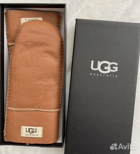 Варежки UGG