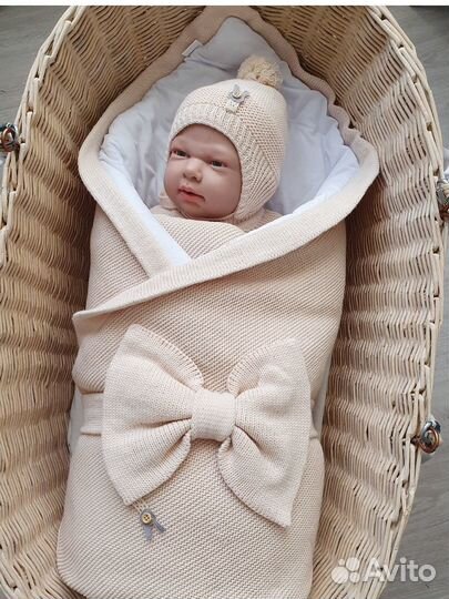 Комплект на выписку, конверт и костюм демисезонный