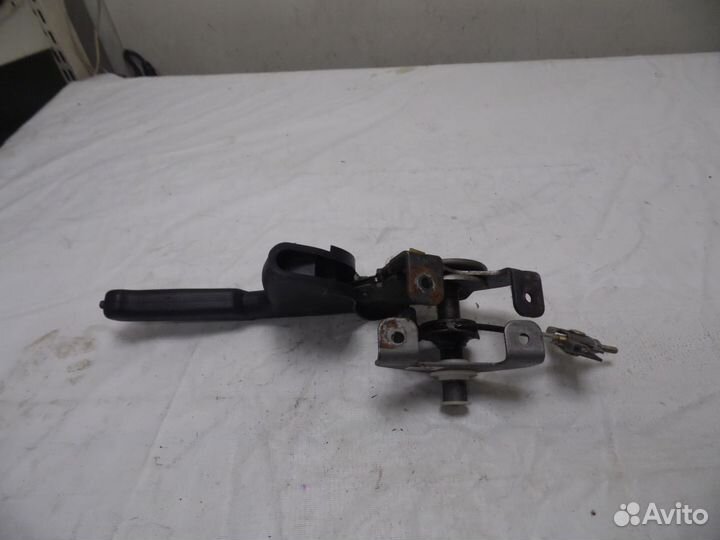 Рычаг стояночного тормоза Hyundai Elantra 2000-201