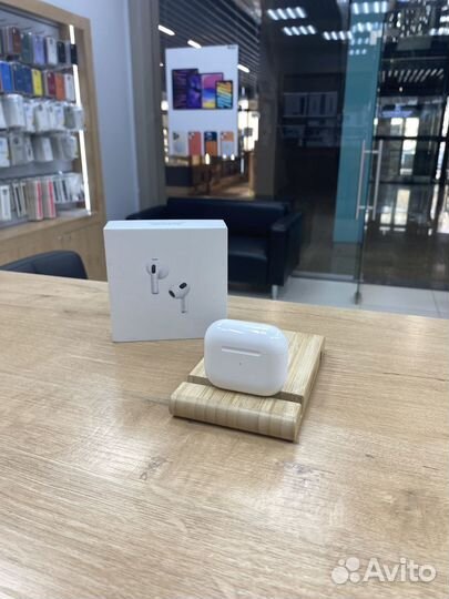 AirPods 3. Б/у