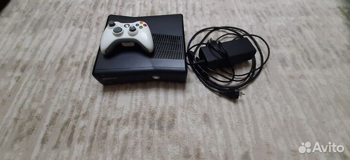 Продам xbox 360 slim