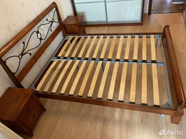 Кровать двухспальная 160 200 бу