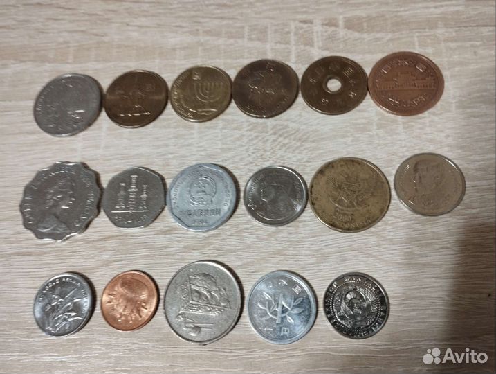 Набор иностранных монет