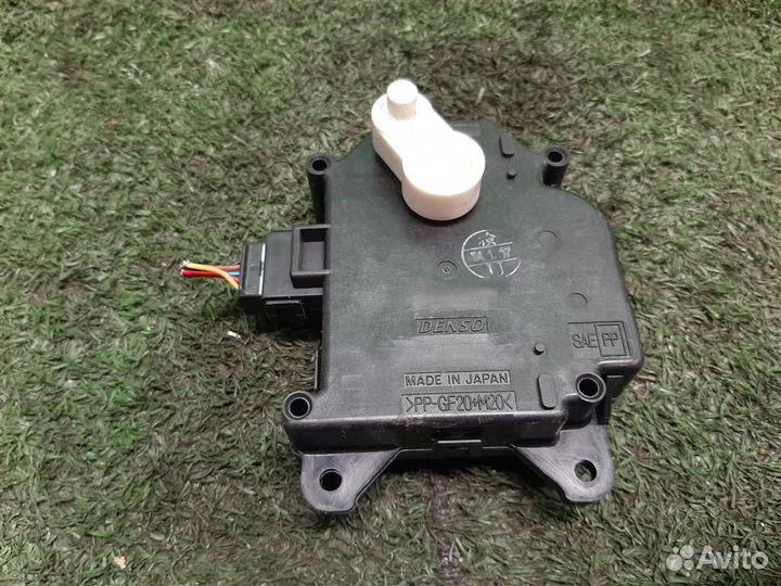 Моторчик заслонки печки Lexus RX300 (MCU35) 2004