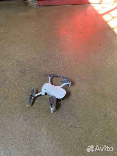 Квадрокоптер dji mavic mini