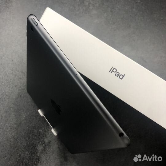 iPad 8 2020 wifi 32gb Space gray