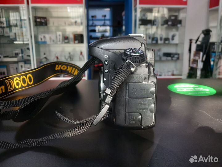 Цифровой фотоаппарат Nikon D600 Body (Б/У)