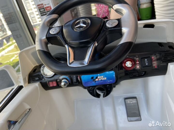 Детская машинка на аккумуляторе с пультом