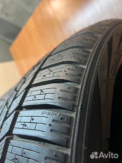 Pirelli Scorpion Ice&Snow 295/35 R21