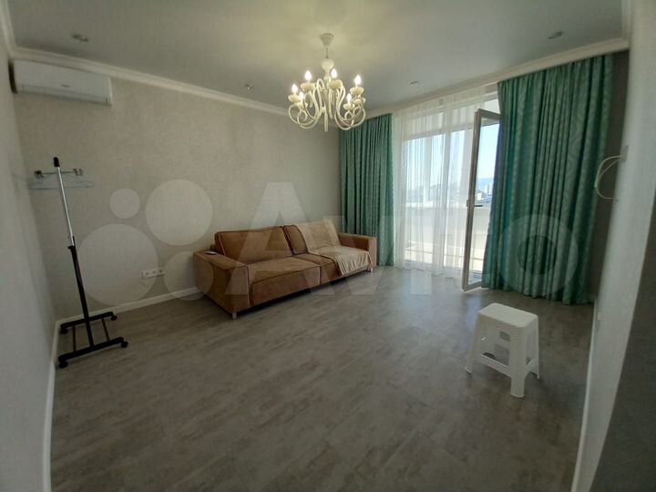 3-к. квартира, 90 м², 16/16 эт.