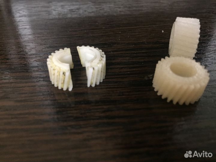 Шестерня привода подколенной опоры BMW