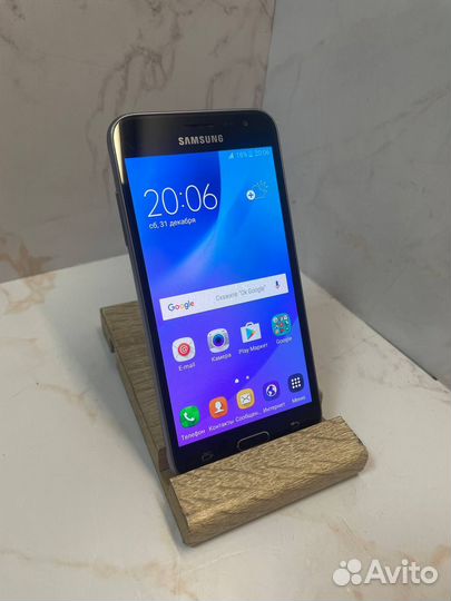 Samsung Galaxy J3 (2016) SM-J320H/DS, 8 ГБ