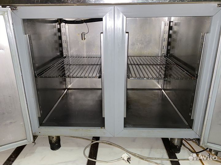 Стол холодильный