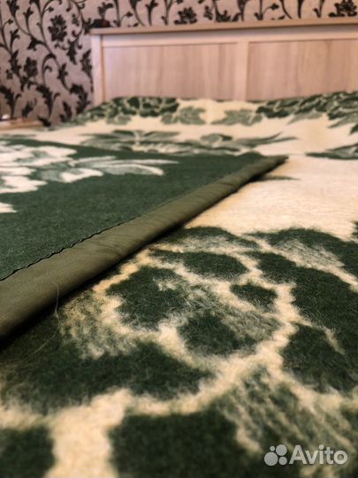 Одеяло шерстяное