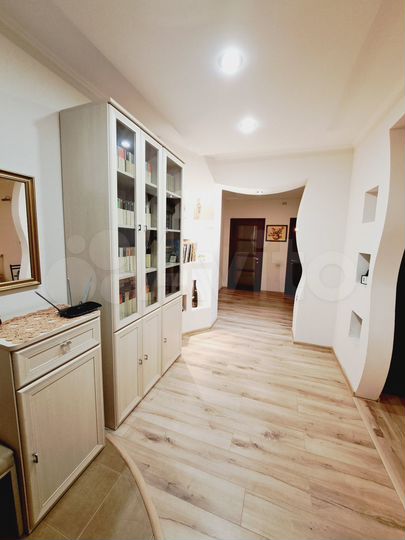 3-к. квартира, 113,9 м², 2/6 эт.